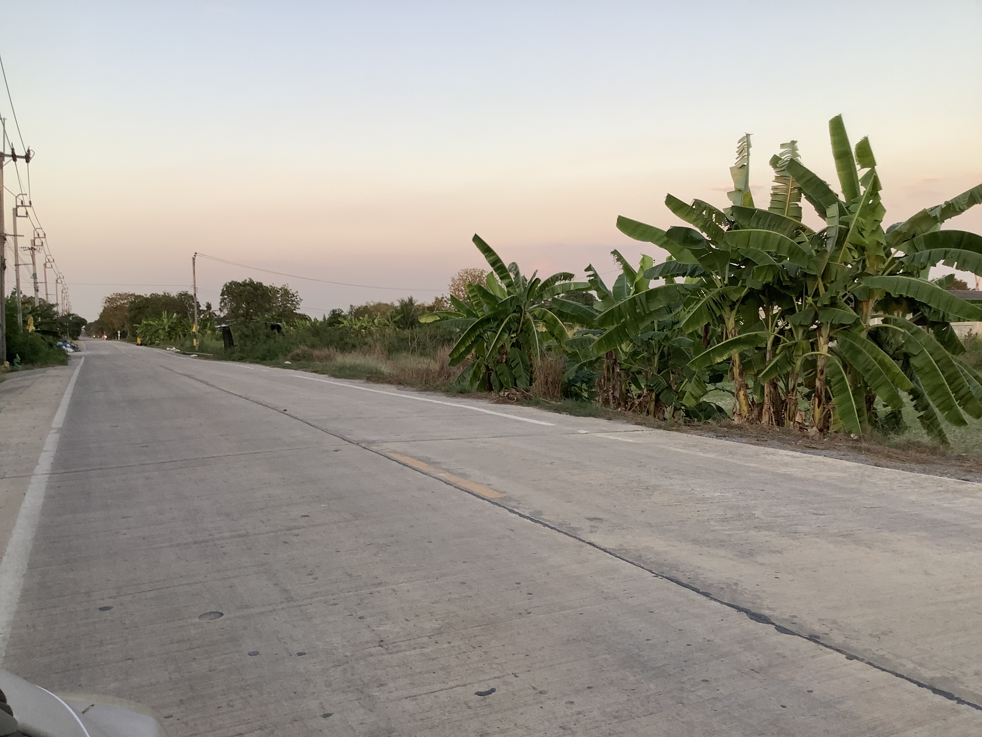 ขายที่ดินสีม่วง ต.ไทรใหญ่ นนทบุรี 7 ไร่ 78 ตร.วา ไร่ละ 2,700,000 บาท